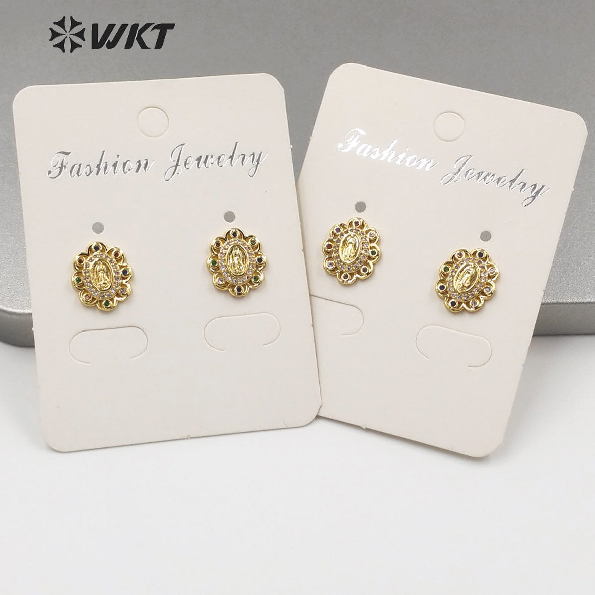 WT-ME096 Wholesale Newest Romantic Fashion Light Luxury Natural Cubic Zircon Micro Paved Earrings Studs