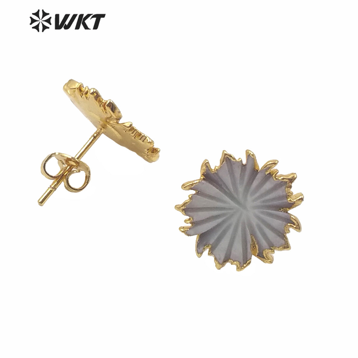 WT-MPE041 Wholesale Fashion Gold Electroplated White Shell Chrysanthemums Studs Populared Flower Studs White Shell Earrings Stud