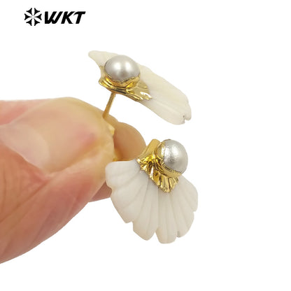 WT-MPE094 WKT Latest Korean Style Pearl Natural White Shell Fan Design Gold Plated Earrings for Women Commuter Accessories