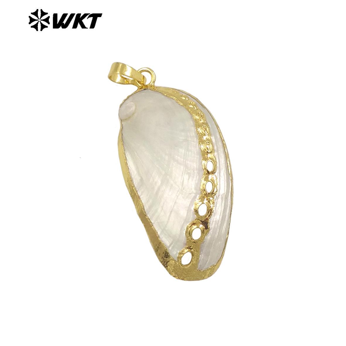 WT-JP392 Wholesale New Unique Design 18K Gold Plated Hollowed-Out New Zeland White Shell Pendant for Women Fashion Jewelry