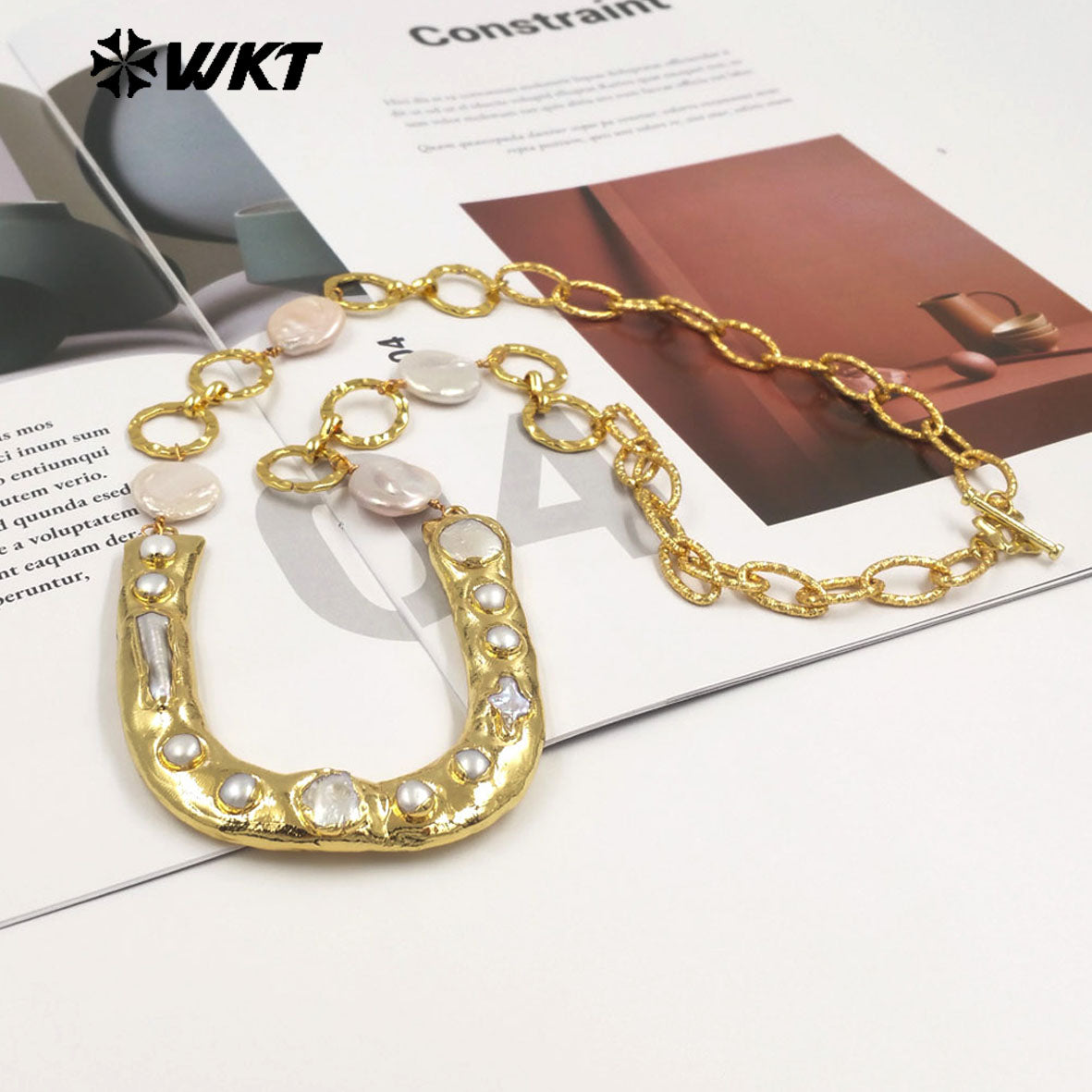 WT-JN368 Luxury Gold Plated Natural Freshwater Pearl Chain And U Shape Big Pendant Necklace For Girls Anniversary Present