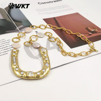 WT-JN368 Luxury Gold Plated Natural Freshwater Pearl Chain And U Shape Big Pendant Necklace For Girls Anniversary Present