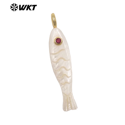 WT-JP525 Hot Popular Colorful Zircon And Natural White Shell Carved Fish Shape Pendant For Women Fashion Necklace DIY Making