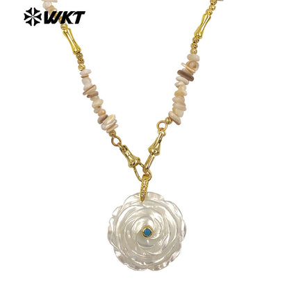 WT-JN380 Wonderful Crushed Stone Splicing Metal Chain With Natural Shell Zircon Flower Pendant Necklace For Fashion Matching