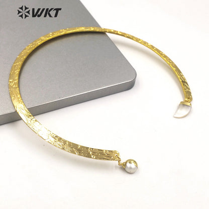 WT-JN205 Newest Fashion 18k Real Gold Plated Resist Tarnishable Cuff Necklace with Pearl Charms Vintage Metal Horn Necklace