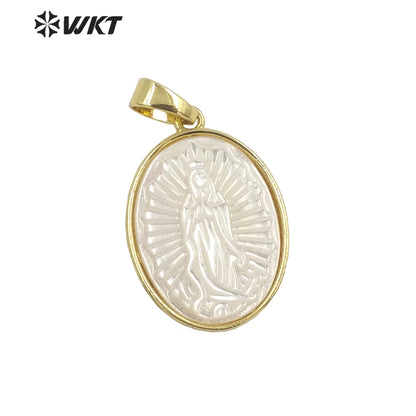 WT-JP320 Wholesale Fashion Religious Christian Virgin Mary Shell Pendant Gold Bezel Oval Shape MOP Jewelry Pendant