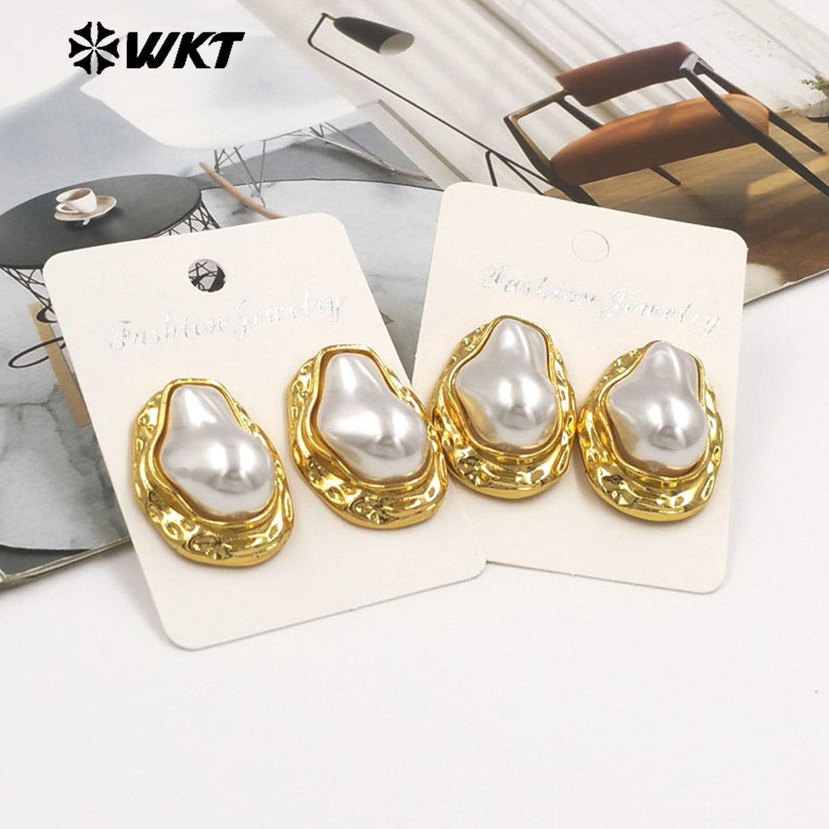 WT-MPE172 Classic Elegant Design 18K Gold Plated Irregular Artificial Pearls Ladies Earrings For All Occasions Matching