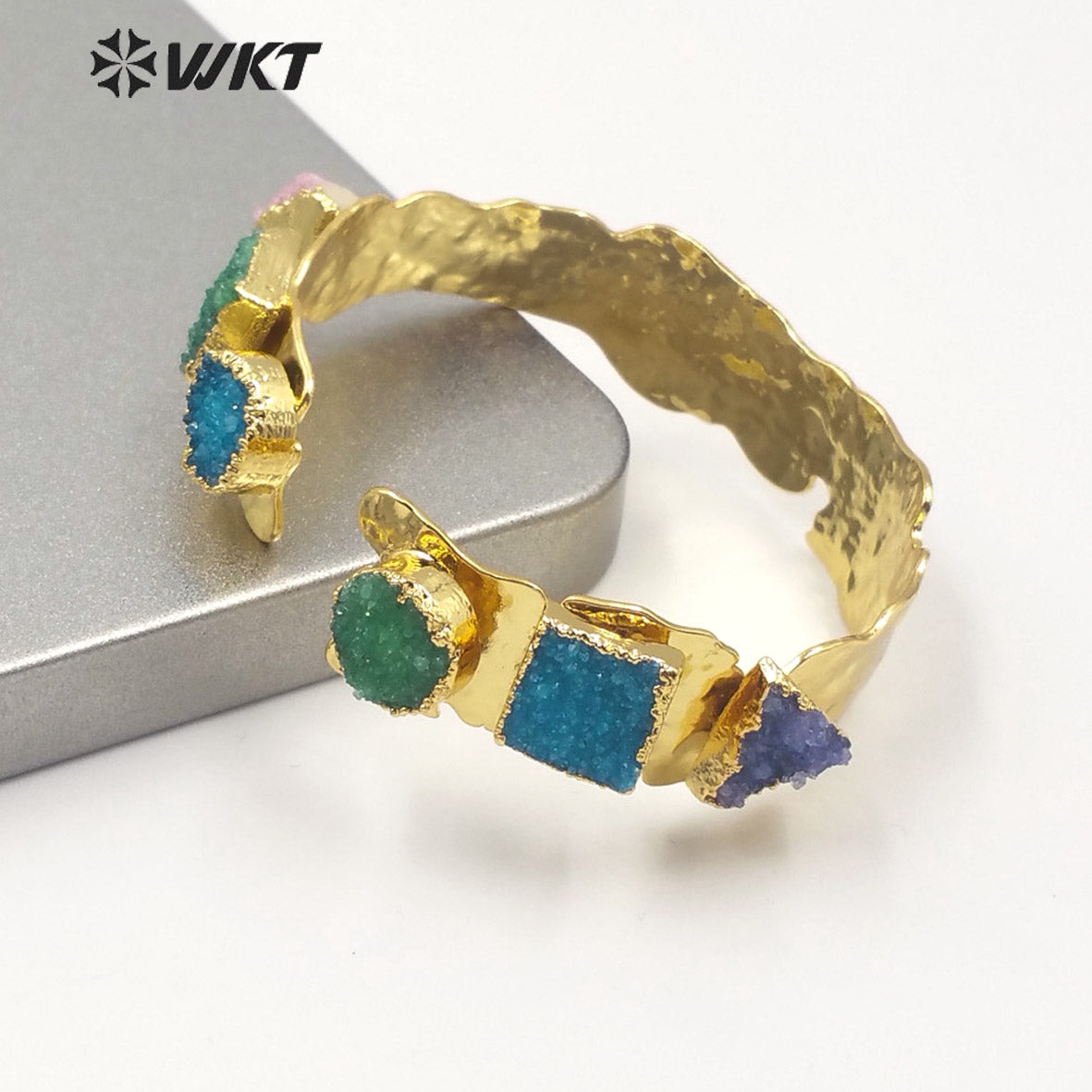 WT-B515 Newest 2020 Spring Colorful Natural Druzy Quartz Stone Bangle Women Fashion Gold Plated Bracelet