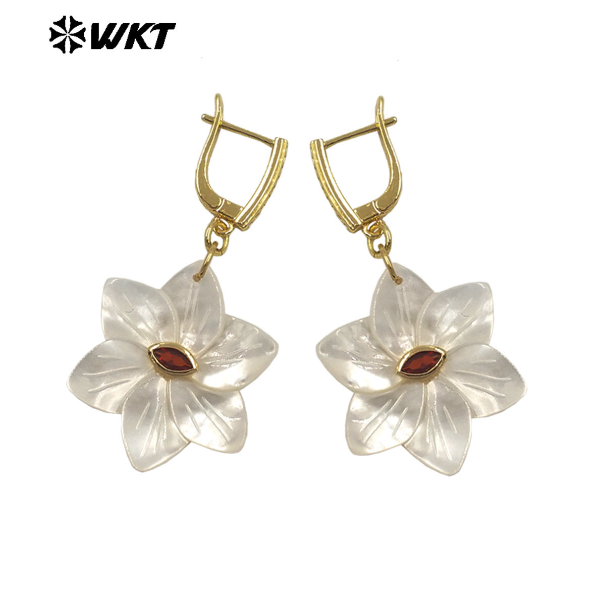 WT-MPE181 Elegant Style Colorful Zircon And Natural Shell Hand Carved Flower Shape Pendant Earrings As Lady Trendy Jewelry