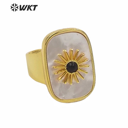 WT-R364 Gorgeous High Quality Square Gold Bezel Stone Setting Cocktail Ring Unique Women Fashion Party Charm Stone Ring