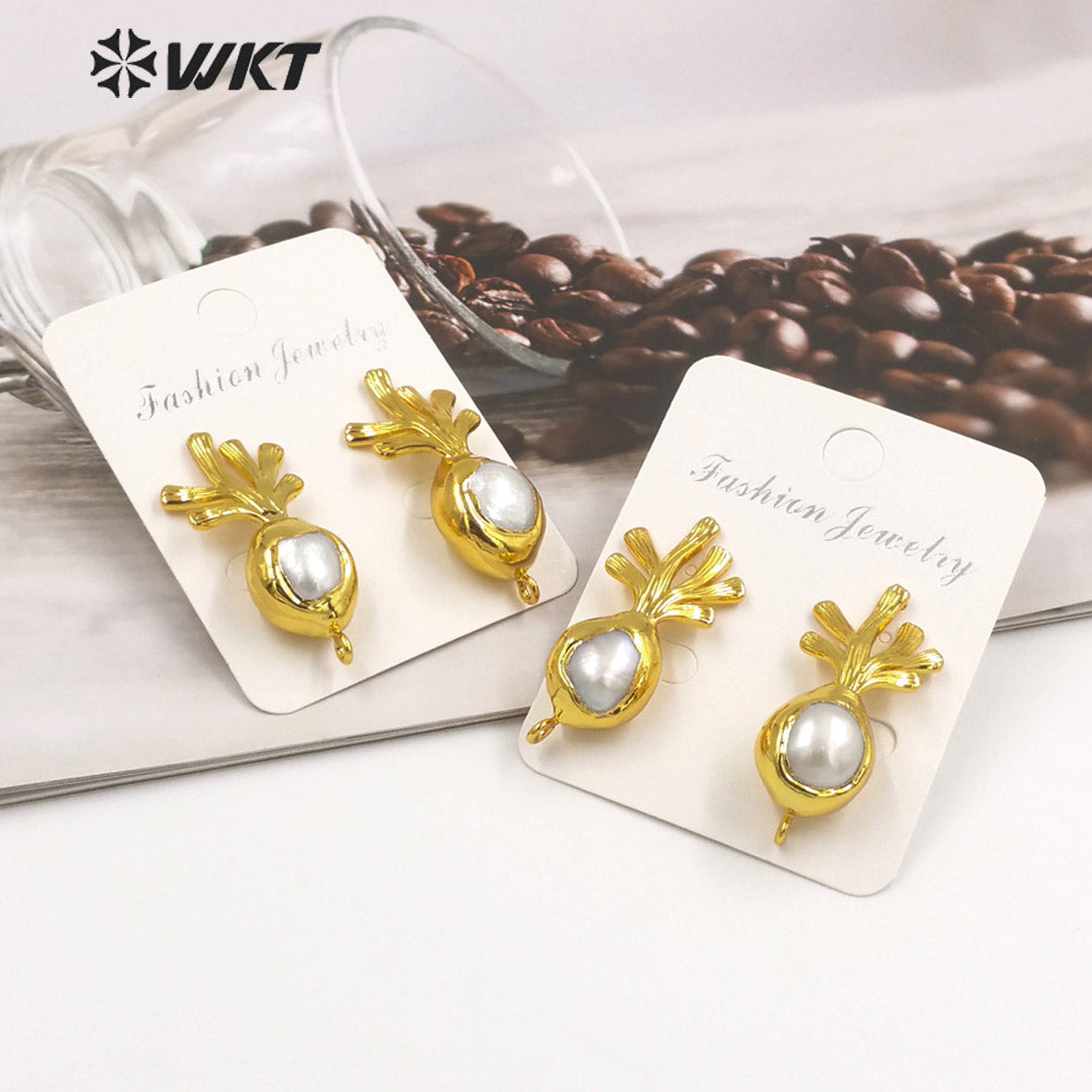 WT-JFE111 Amazing Elegant 18K Gold Plated Freshwater Pearl Earring Studs With Hoop Jewelry DIY Findings for Lady
