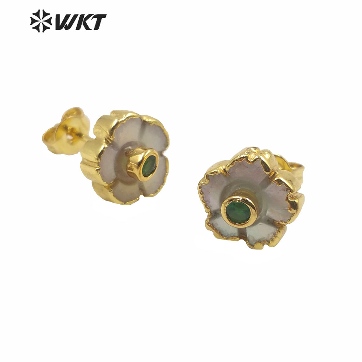 WT-MPE026 Amazing Tiny Cubic Zircon White Shell Flower Studs Charming Gold Plated Women Shell Studs Tiny Flower Studs