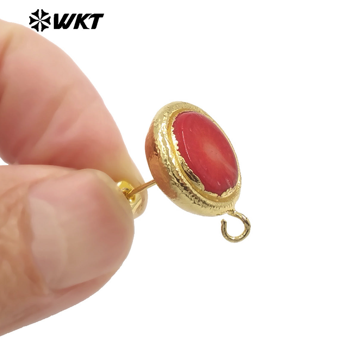 WT-JFE116 Wholesale Hot Sale Simple Attractive Red Coral 18K Gold Plated Brass Women's Earrings As Daily Accessory Jewelry