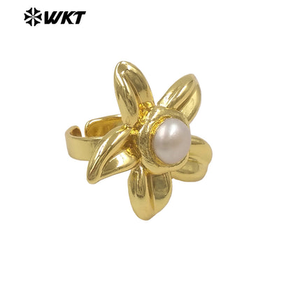 WT-MPR170 Popular Design 18K Gold Electroplated Natural Freshwater Pearl Flower Shape Ring Adjustable Size For Girls Jewelry