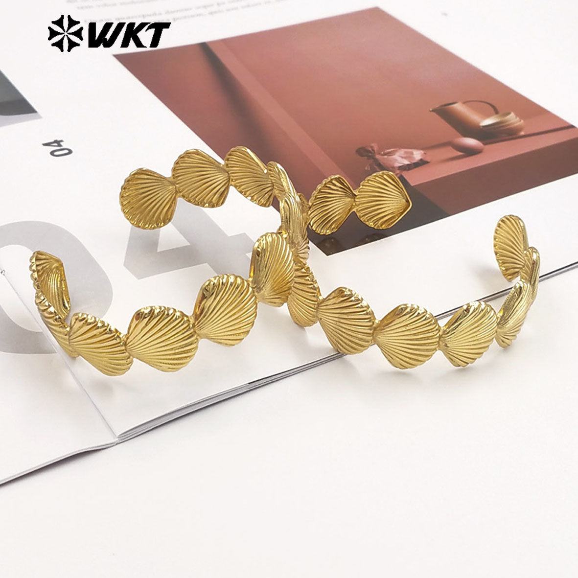 WT-JF374 Factory Wholesale Metal Gold Plated Yellow Brass Small Size Shell Shape Adjustable Bangle For Women Fashion Jewelry