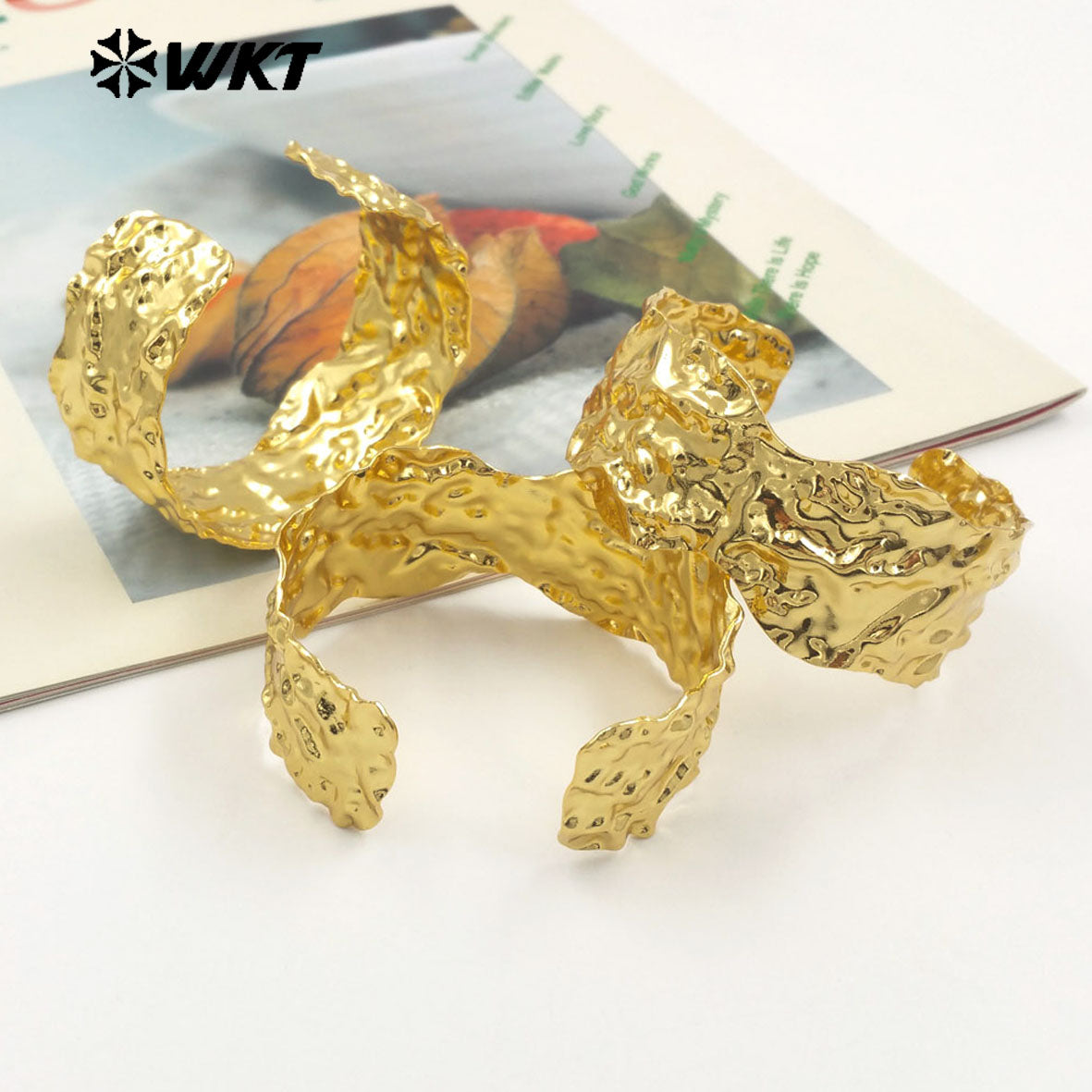 WT-B667 Explosive Models Beautiful Adjustable 18K Gold Plated Natural Yellow Brass Bangle for Daily Decoration and Birthday Gift