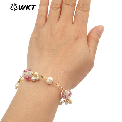 WT-MPB095 Fashionable Colour Glaze & Freshwater Pearl Trendy Rose Bead 18k Real Gold Adjustable Romantic Gift Woman Bracelet