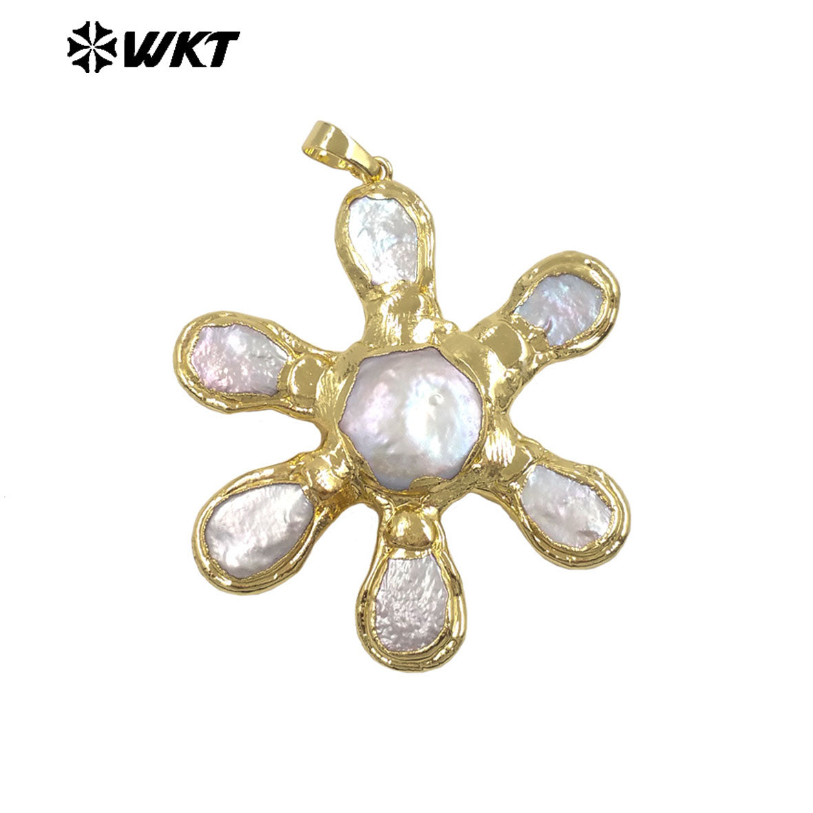WT-JP510 Luxury Vintage Style Gold Electroplated Multi Natural Freshwater Pearls Flower Shape Pendant For Lady DIY Necklace