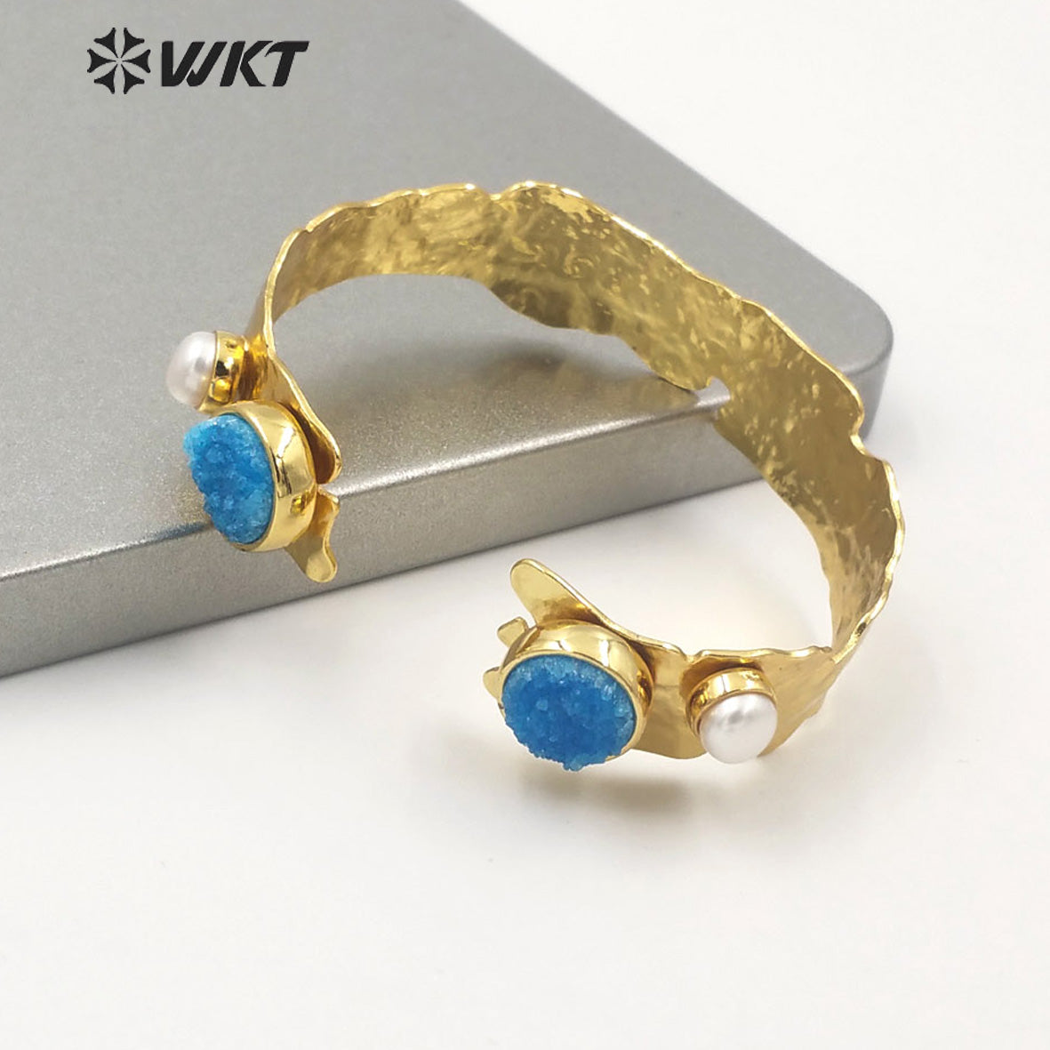 WT-B565 Wholesale Women Gold Electroplated Double Druzy Stone Bangle New Popular Irregular Gold Brass Druzy Quartz Stone Bangle
