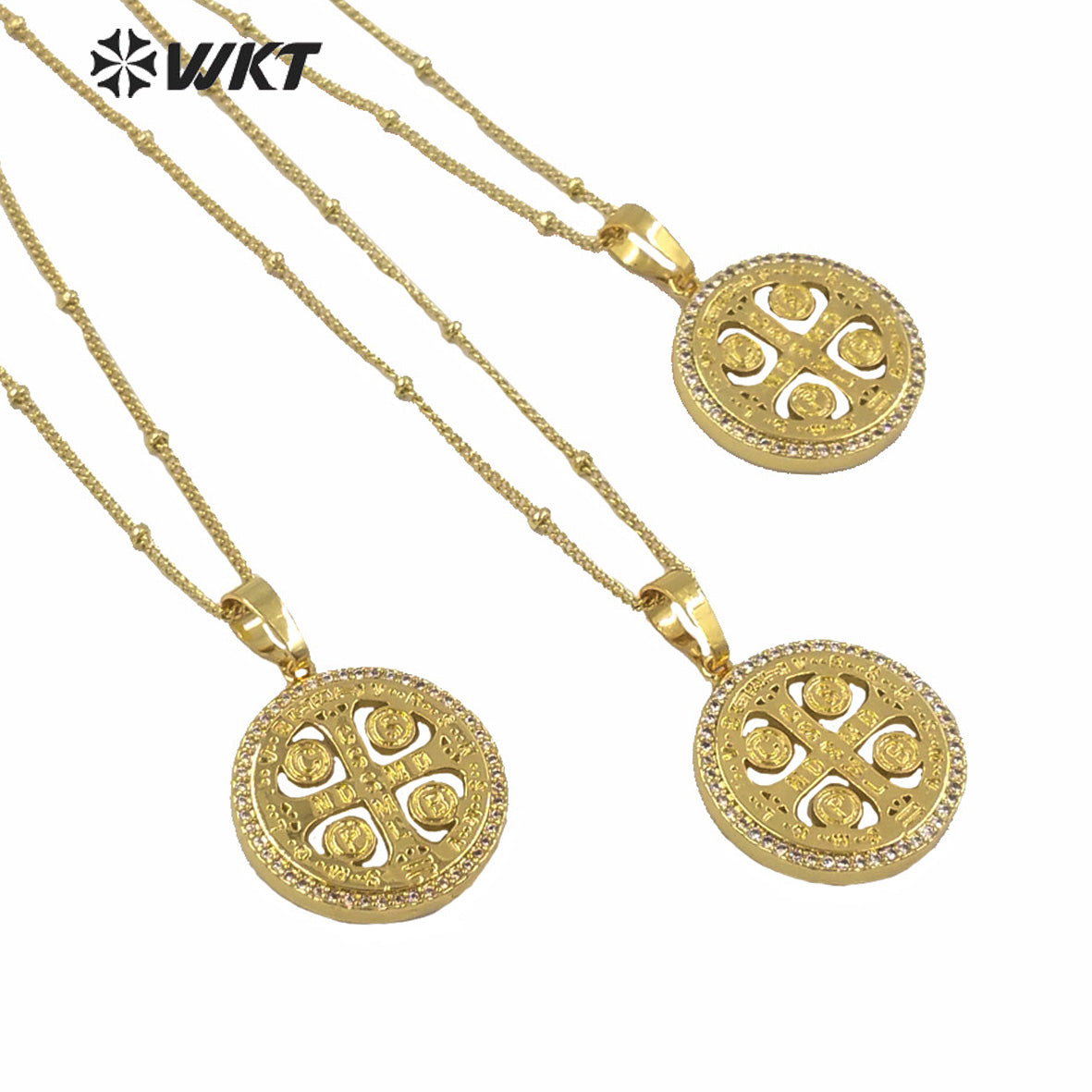 WT-MN969 Wholesale Fashion Gold Electroplated Religious Metal Cross Necklace with Zircon Setting Around Round Christian Cross