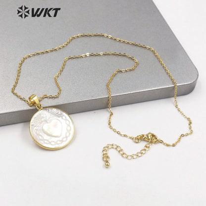WT-JN181 Women 18k Real Gold Plated Resist Tarnishable Religious Mary Saint Heart Necklace Made of Pearl Shell Necklace