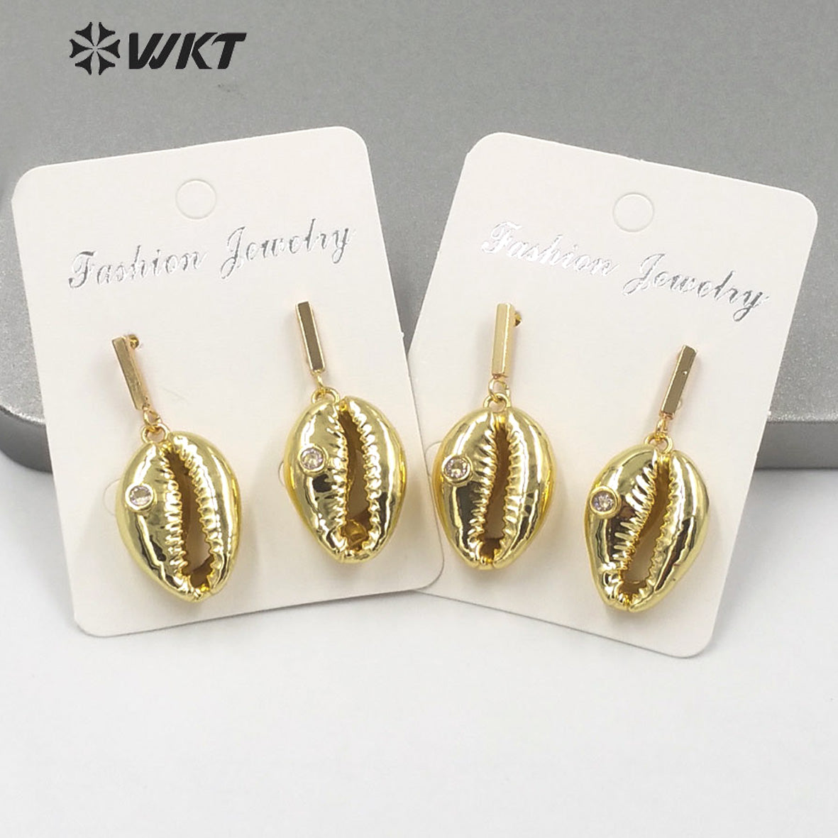 WT-MPE048 WKT Amazing Gorgeous Natural Full Gold Dipped Cowrie Shell Earrings Fashion Lady Charming Dangle Conch Shell Earrings