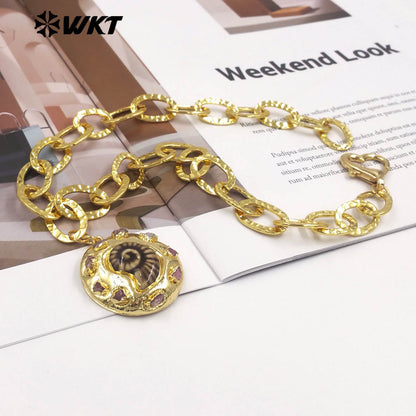 WT-JN373 Newest Simple Gold Plated Yellow Brass Thick Chain With Tourmaline And Ceramic Shell Shape Pendant Women Necklace