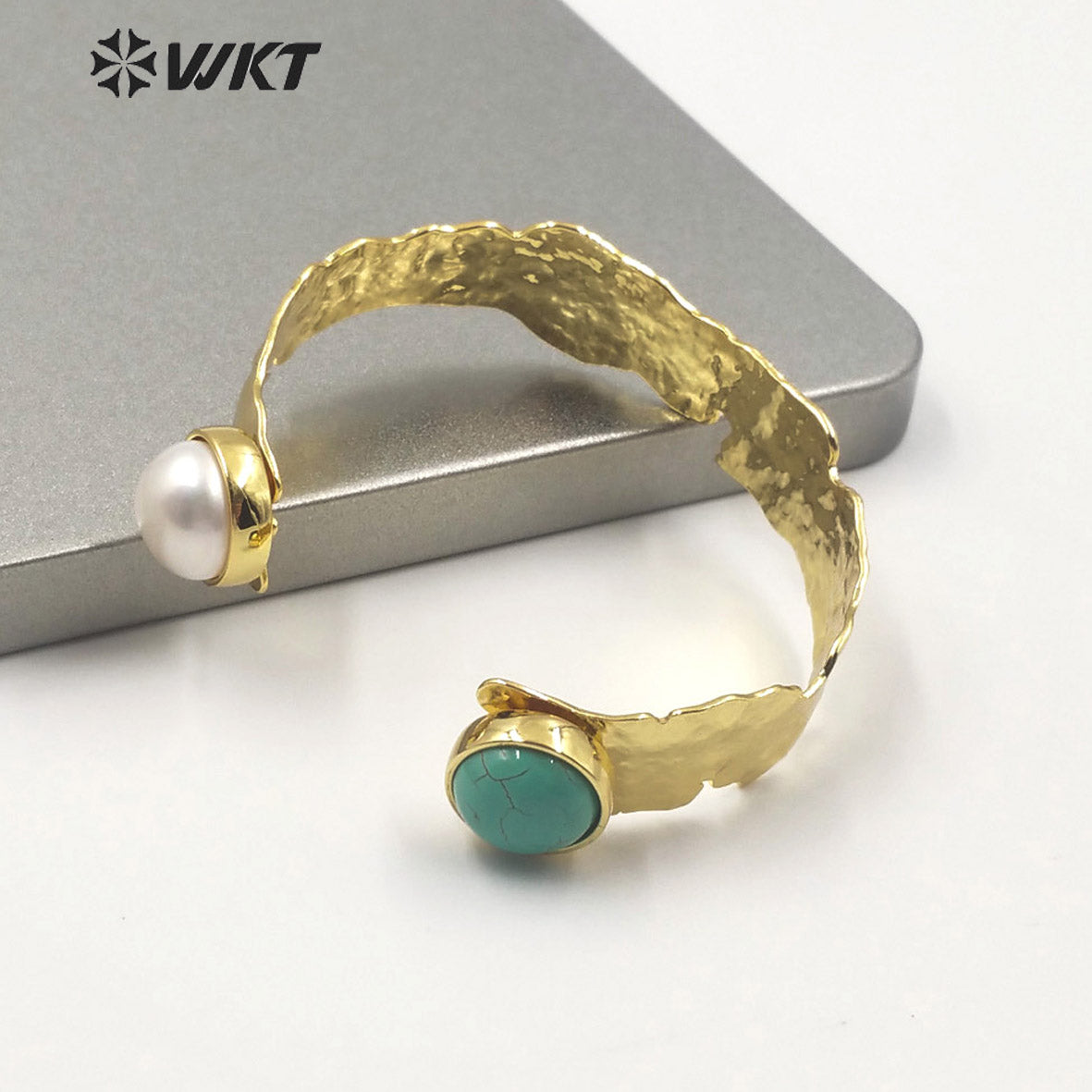 MPB019 WKT Exclusive Gold Electroplated Double Stone Bangle Irregular Hot Sales Chunky Brass Bangle With Two Sone Gift Bangle