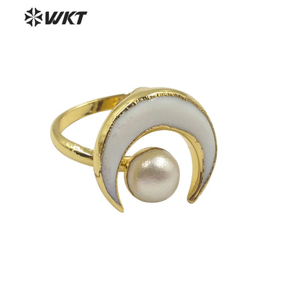 WT-R344 Unique Special Design Bohemian Crescent Shell Pearl Ring in 18k Gold Plated Women Fashion Pearl Ring