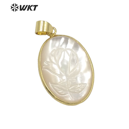 WT-JP266 WKT European Design Gold Electroplated Bezel Mother of Pearl Rose Flower Pendant Hand Carved White Oval Shell Flower