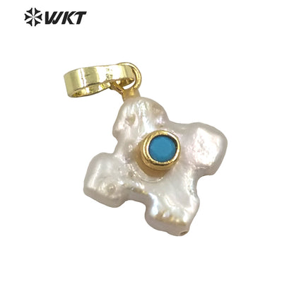 WT-JP247 Amazing Elegant Natural Irregular Freshwater Pearl Charm Pendant Women's Fashion Leaf Shape Pearl Pendants for Friends