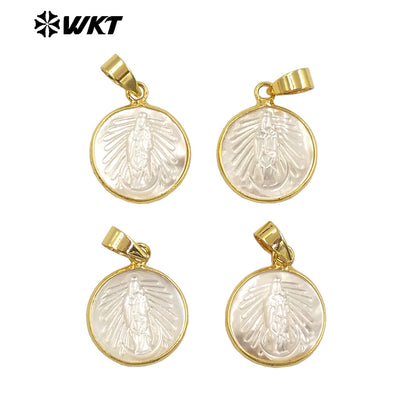 WT-JP373 Wholesale Fashion 16mm Gold Bezel Around Mother of Pearl Shell Carved Religious Jewelry Pendant for Gift