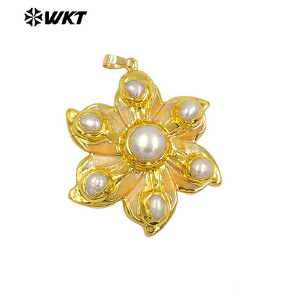 WT-JP389 New Arrival Shell Six Pearls Combination Flower Shape Colorful 18K Gold Plated Pendant Beautiful Jewelry for Women