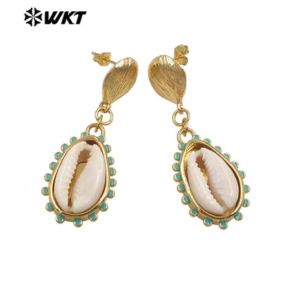 WT-MPE171 Hand Making Bohemian Style Gold Plated Natural Cowrie Shell Earrings For Women Beach Holidays Wearing Jewelry
