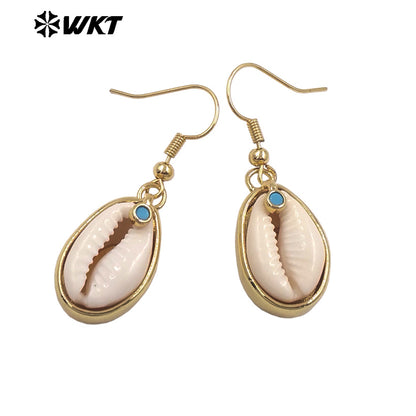 WT-MPE178 Beautiful Bohemia Style Gold Plated Natural Cowrie Shell With Little Stone Earrings For Women Vacation Wear Jewelry
