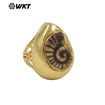 WT-MPR152 Wholesale Boutique 18K Gold Electroplated Ceramic Shell Shape Unisex Rings For Dance Party Wearing Jewelry