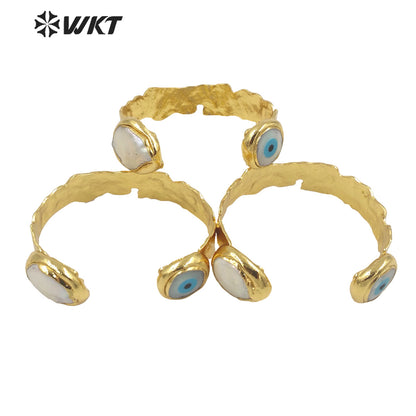 WT-MPB044 2022 Fashion Style Adjustable Pearl and Shell Bracelet Natural Pearl for Women Bracelet Real Gold Plated Eye Bangle