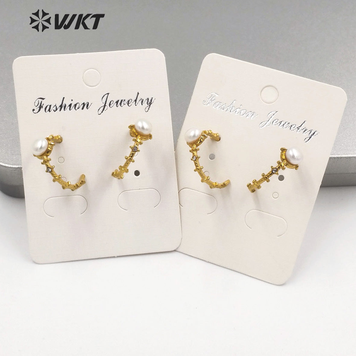 WT-MPE114 European and American Retro Exaggerated Natural Freshwater Pearl C Shaped Earrings