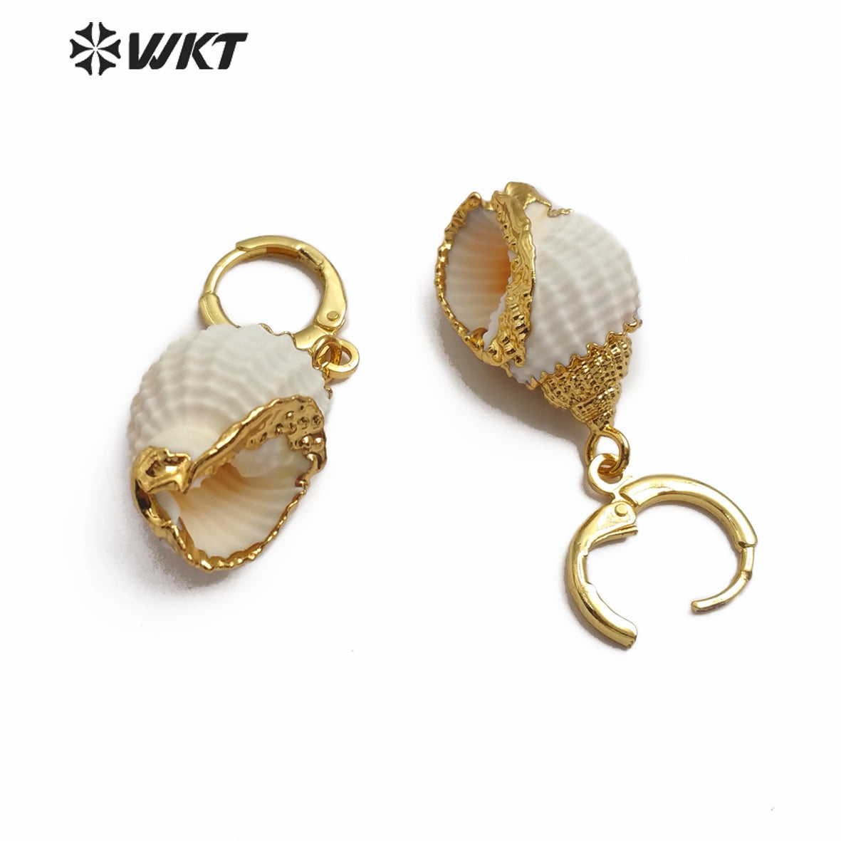 WT-E568 Natural Trumpet Shell Earring With Gold Trim Earring Round Gold Electroplated Hook Seashell Fashion Jewelry for Women