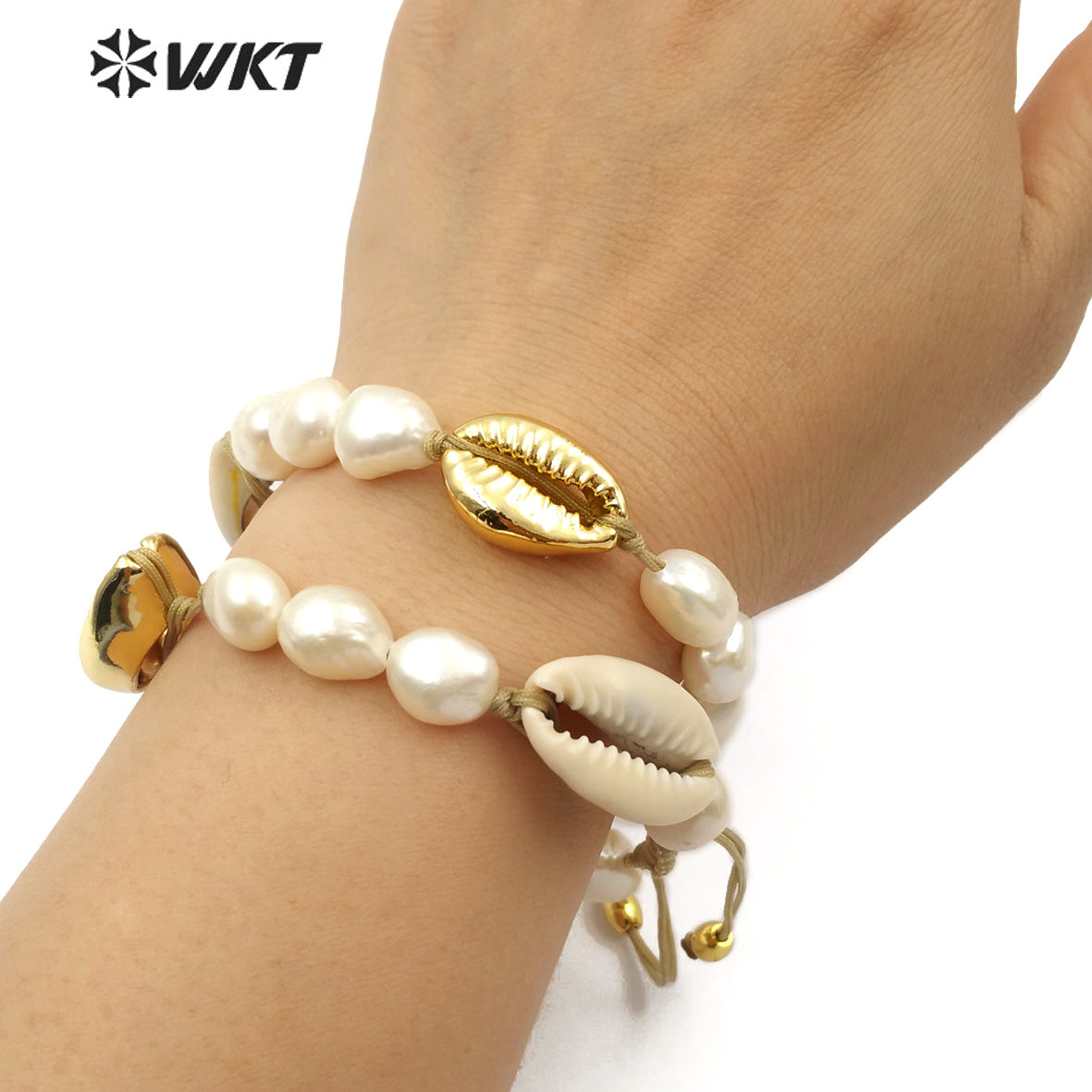 WT-B455 Wholesale Fashion Jewelry Handmade Natural Freshwater Pearl Bracelet Adjustable White Pearl and Cowrie Shell Bracelets
