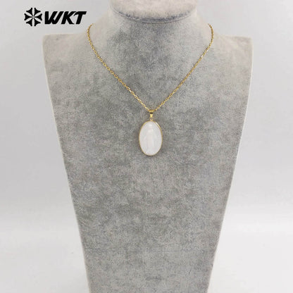 WT-JN315 New Hot Style Fashion Gold Plated Bezel Setting White Shell Carved Virgin Mary Pendant Necklace For Gift