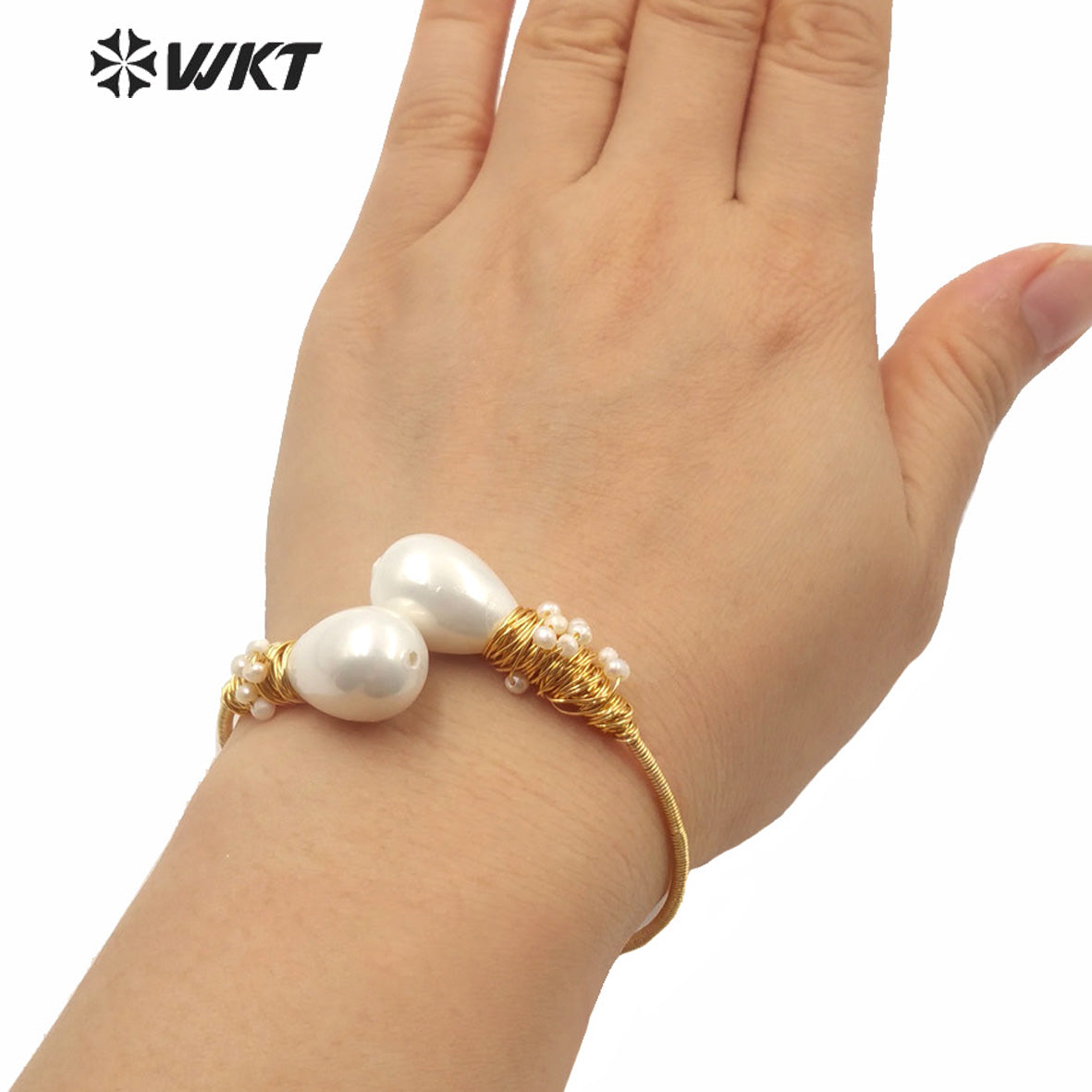 WT-MPB014 Amazing Double Pearl Bangle in Adjustable Size Women Fashion Gold Water Drop Shell Cuff Bangle With Charms Jewelry