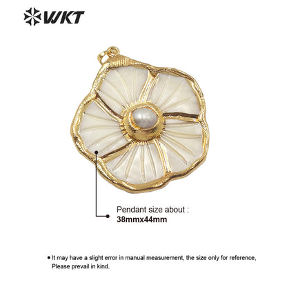WT-JP171 Stylish Natural Shell Pendant Elegant Flower Shape Shell Pendant Women Charm New Jewelry Pendant