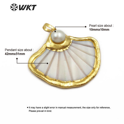 WT-JP153 Wholesale Jewelry White Shell Pendant with Pearl Fan Shape Gold Trim Shell Pendant Hot-selling New Arrival Jewelry