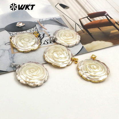 WT-JP404 Luxury Exquisite Rose Flower Shape Pendant Raw Natural Shell Hand Carved Gold Silver Plated Elegant Style Jewelry DIY