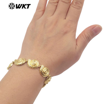 WT-JF372 Wholesale Vintage Style Gold Plated Metal Yellow Brass Shell Shape Bracelet For Women Fashion Jewelry Matching