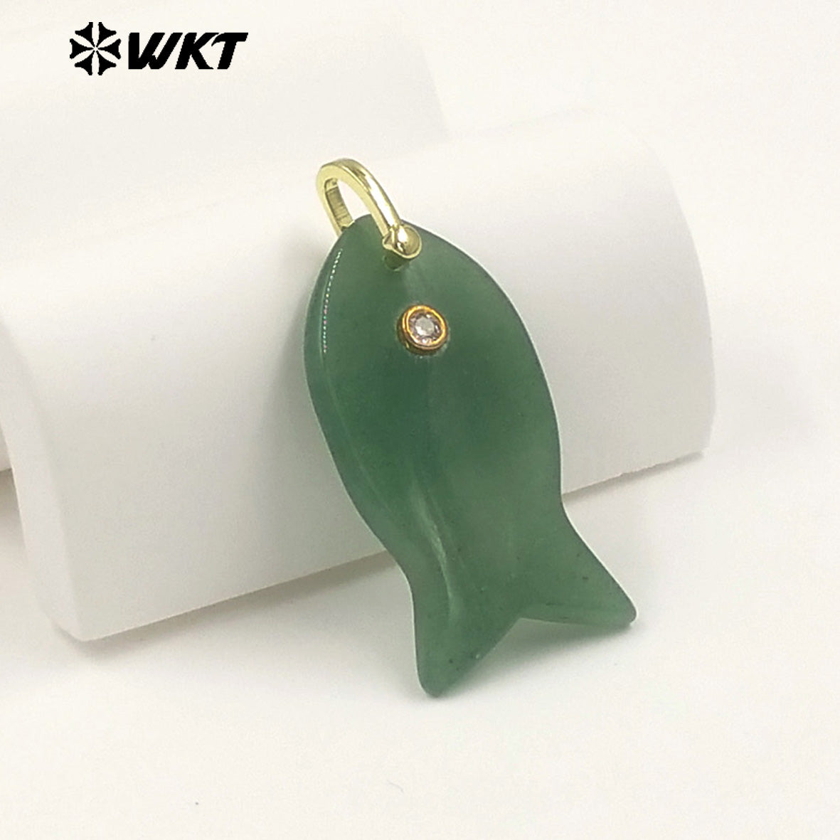 WT-P2088 Popular Interesting Style Zircon And Natural Gemstones Fish Shape Gold Pendant As Female Jewelry DIY Accessories