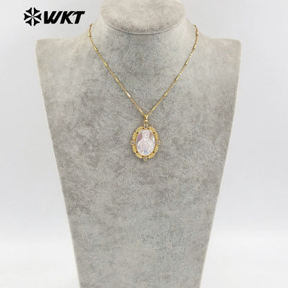 WT-JN272 Amazing Gorgeous Cubic Zircon Around 18K Real Gold Plated Brass Bezel Setting Shell Carved Lady of Grace Necklace
