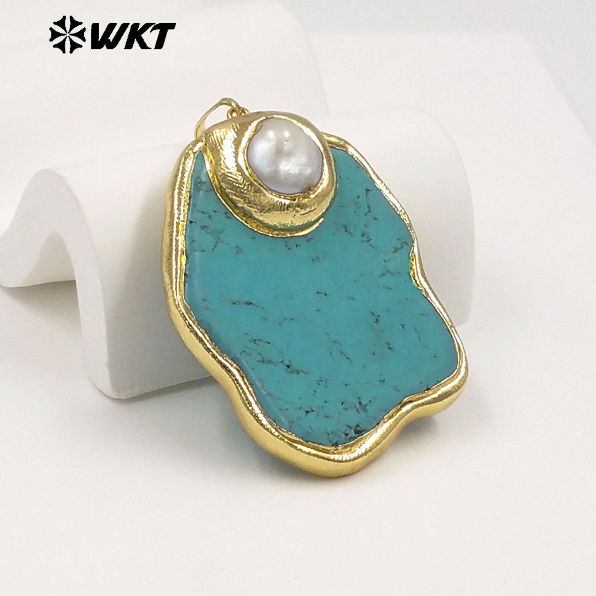 WT-JP517 Good Quality 18K Gold Electroplated Natural Pearl And Irregular Turquoise Stone Pendant For Women Handmade Jewelry DIY