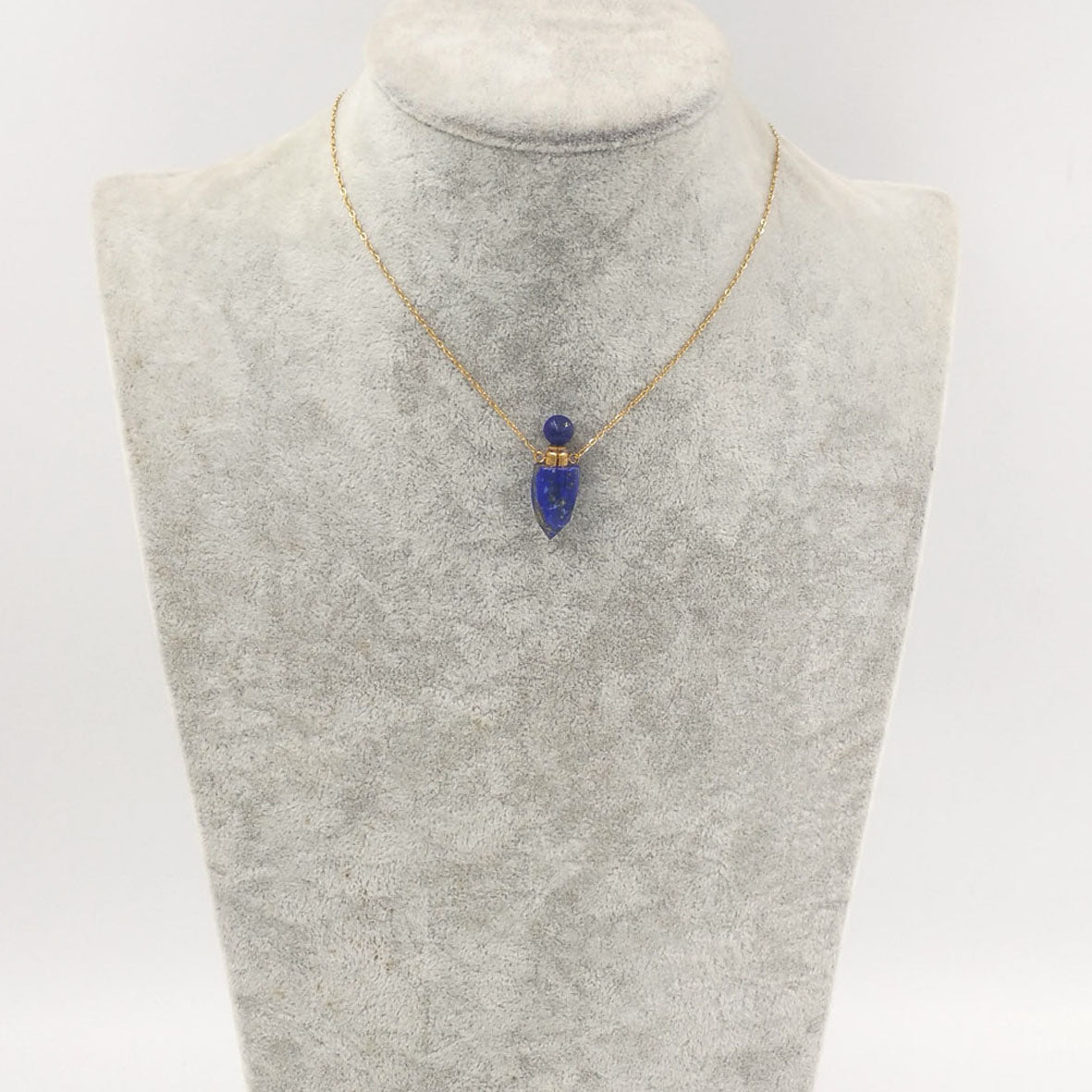 WT-N1372 Perfume Bottle Pendant Color Stone Necklace Temperament Texture Women Gifts Jewelry Necklace Natural Stone Necklace